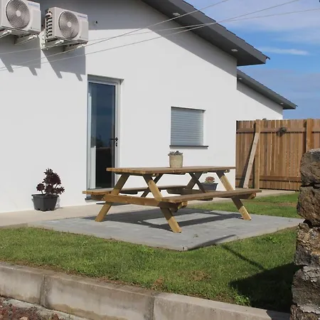 Apartamento Pedras Negras House Biscoitos  Exterior foto